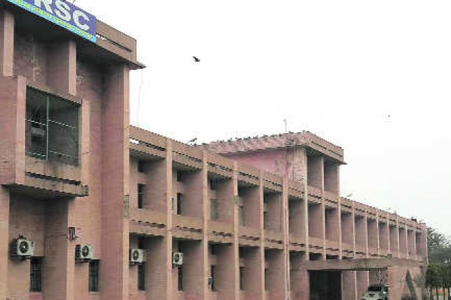 वैज्ञानिक व सलाहकार आदि पर रिक्त