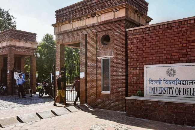 दिल्ली विश्वविद्यालय में 101 पदों पर अवसर