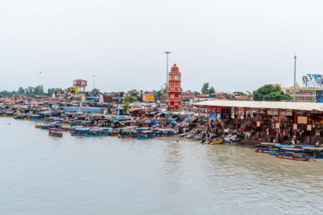 लावारिस लाश का अंतिम संस्कार करने पहुंचे तीन युवक डूबे, एक लापता