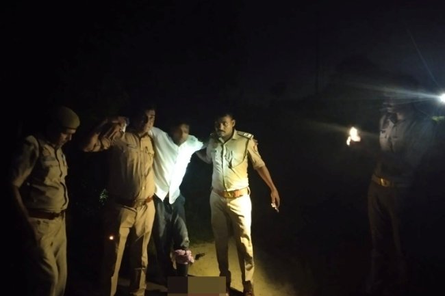 पिलखुवा पुलिस से हुई मुठभेड़ में गौकश घायल