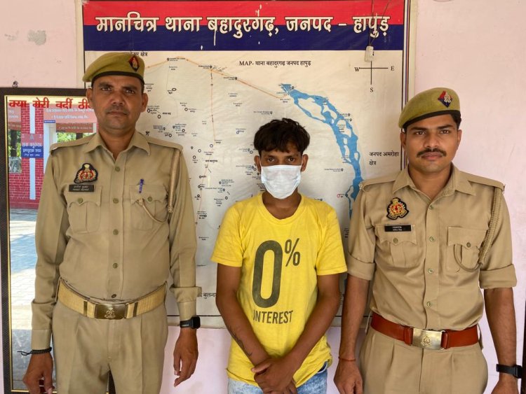 पुलिस मुठभेड़ का वांछित पुलिस ने दबोचा