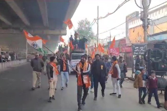 पिलखुआ में निकली राम दर्शन शोभा यात्रा