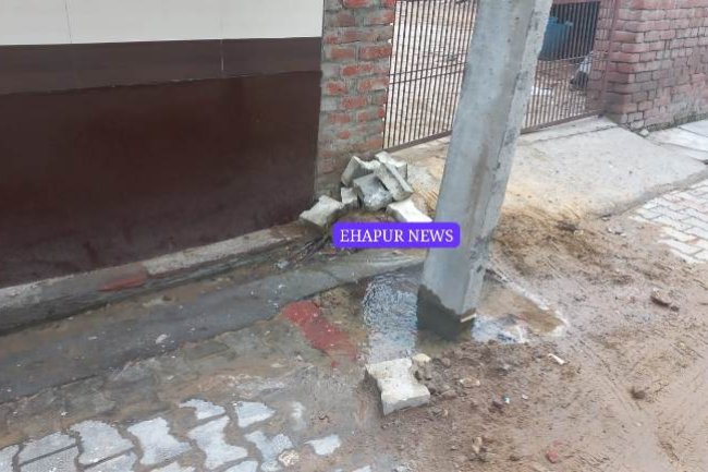 हापुड़: चार दिनों से पानी की बर्बादी जारी 