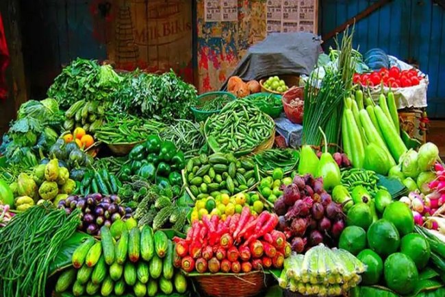 लहसुन हुआ 300 पार जाने आज का भाव