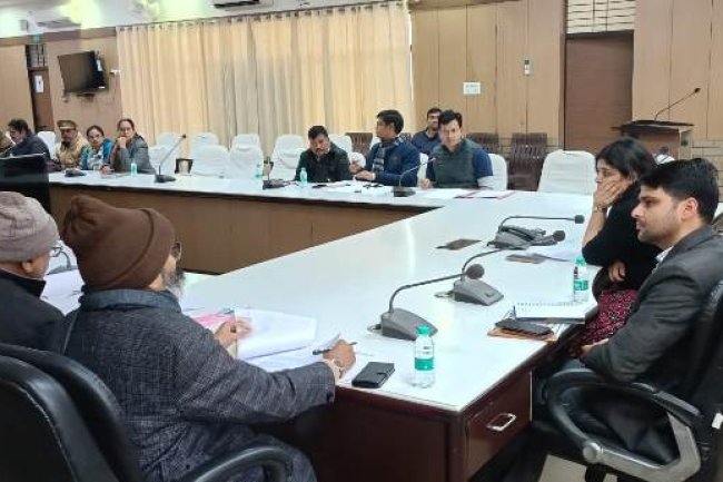 समय से हो व्यापारियों की समस्याओ का निस्तारण:जिलाधिकारी