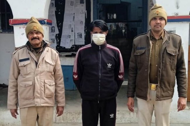 सिम्भावली से चोरी गये लोहे के 27 गाटर बरामद 