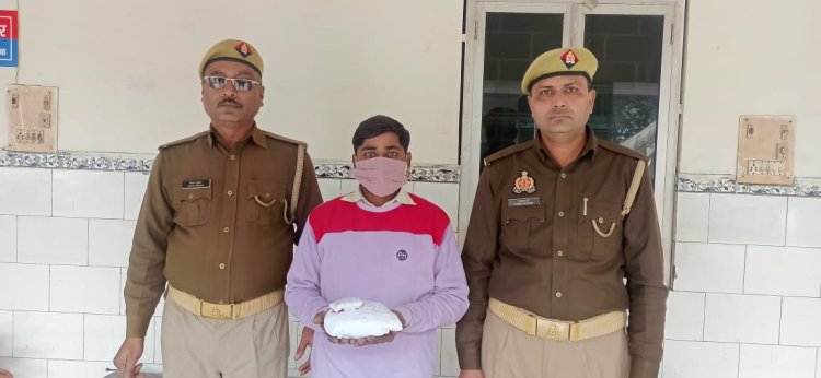 पुलिस ने नशे के सौदागर को पकड़ा