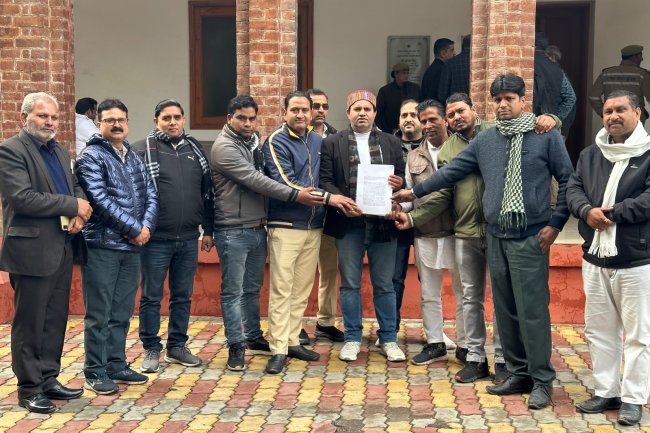 हापुड़ नगर पालिका चयनित फर्म को कार्यादेश न मिलने पर मेरठ मंडल आयुक्त ने डीएम से मांगी आख्या