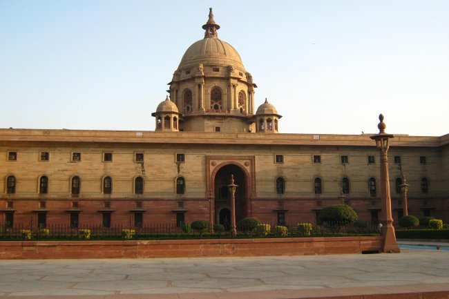 मंत्रिमंडल सचिवालय में प्रशिक्षु पायलट के पदों पर रोजगार