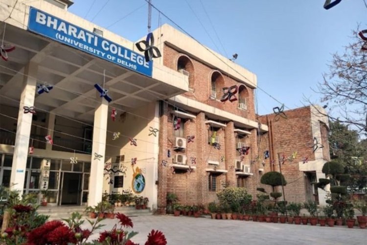 भारती कालेज दिल्ली विश्वविद्यालय में भर्ती